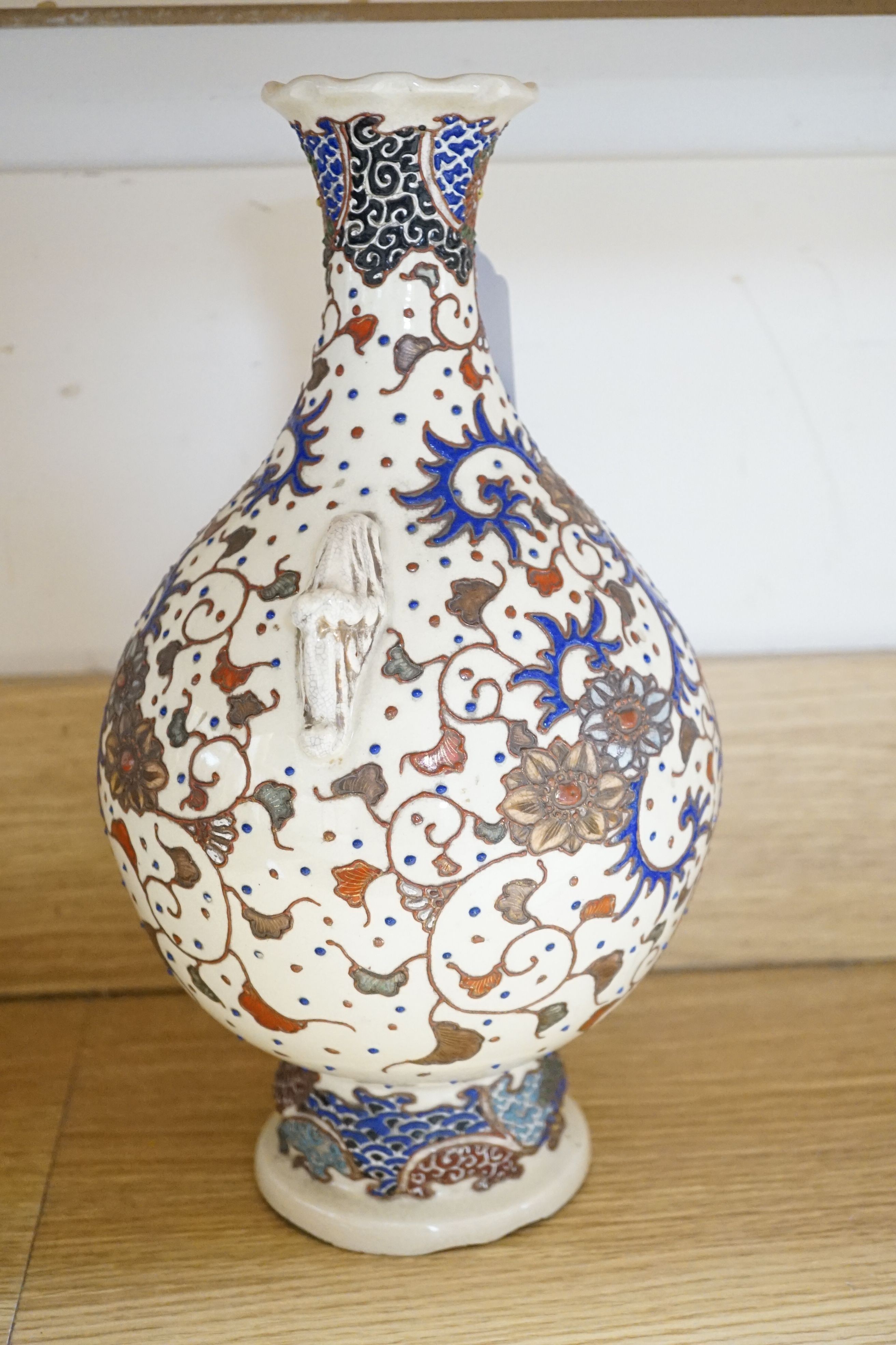 Mixed oriental wares including a Chinese arrow vase 32cm, ‘orean celadon vases and a Kutani type dish